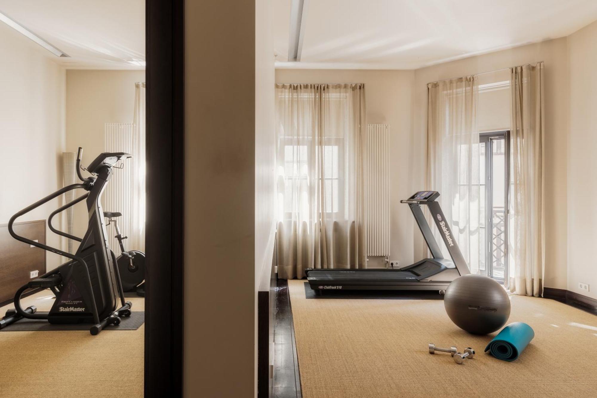 Hotel Bergs Suites Riga Bagian luar foto